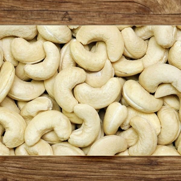 Vietnamese Organic Cashew Nuts W180 Best Price with High Quality