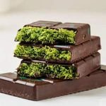 Authentic Dubai Pistachio Chocolate 55g Handmade Dark Chocolate bar Qiansi Crisp Christmas Flavor Cocoa Butter Biscuits