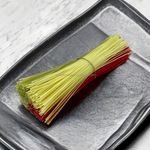 Wholesale Factory Priced Gluten-Free Dried Rice Spaghetti Noodles with Vegetable Made in Vietnam Packaged in Box