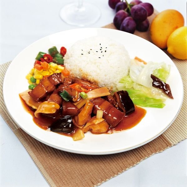 Sexy Clutches: How to Buy & Wear a Designer Clutch Bag